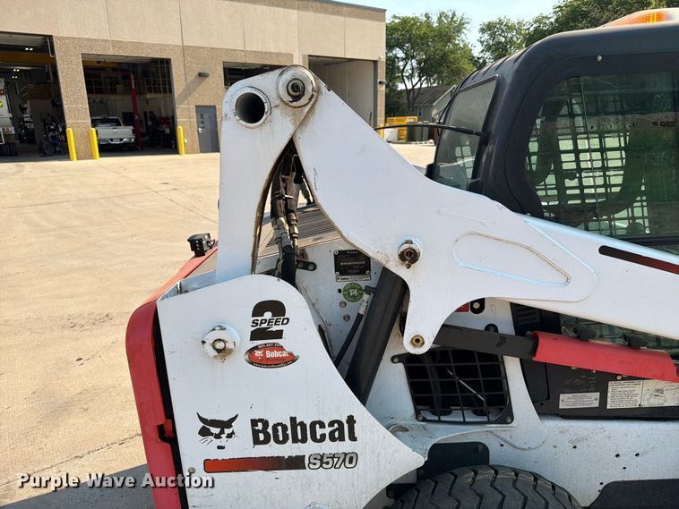 image for item ER1805 2014 Bobcat S570 skid steer loader