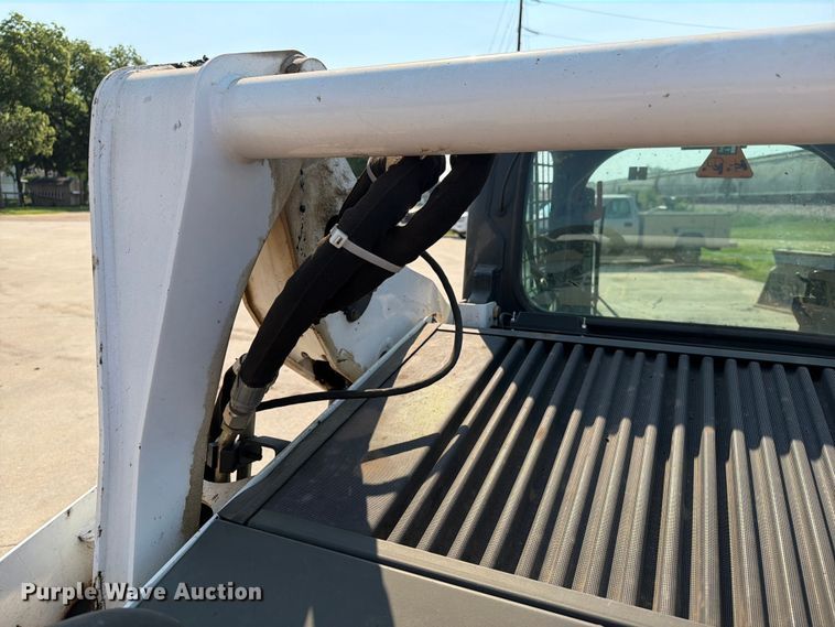 image for item ER1805 2014 Bobcat S570 skid steer loader