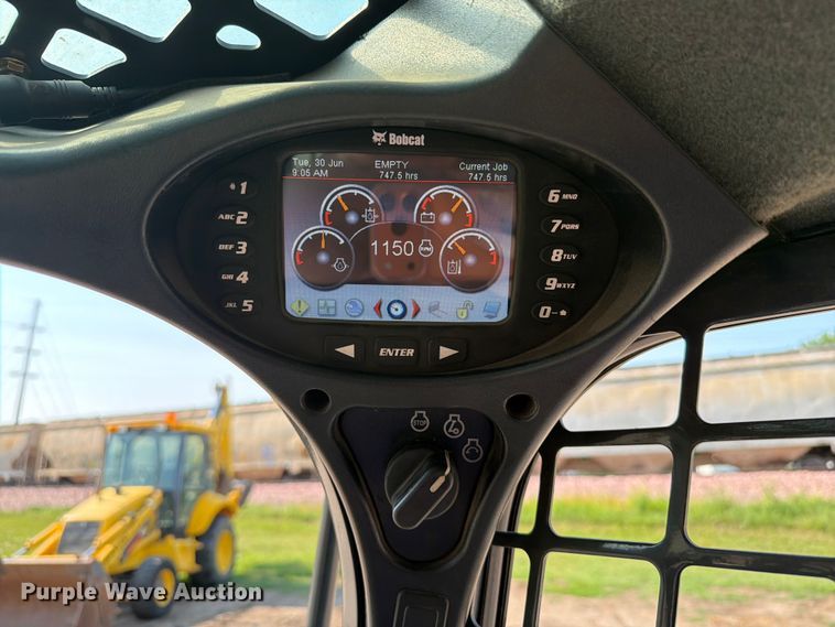 image for item ER1805 2014 Bobcat S570 skid steer loader