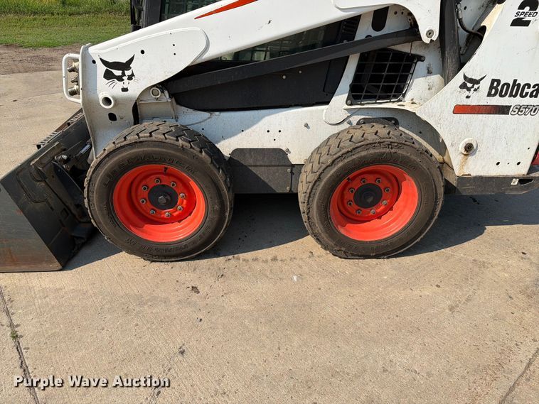image for item ER1805 2014 Bobcat S570 skid steer loader