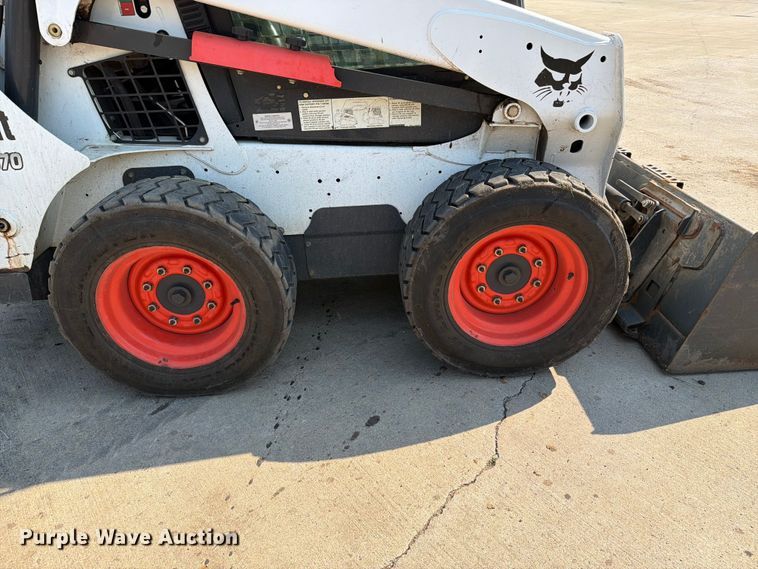 image for item ER1805 2014 Bobcat S570 skid steer loader