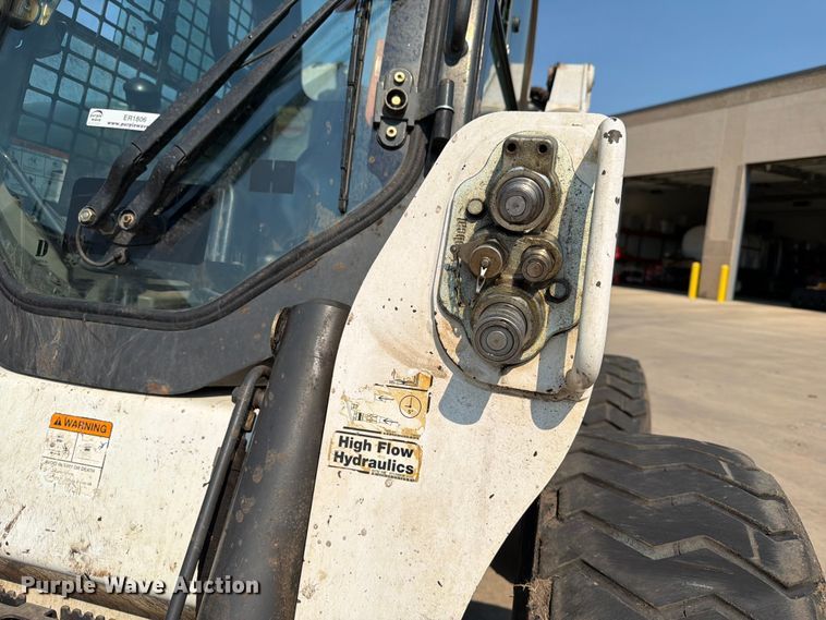 image for item ER1806 2014 Bobcat S750 skid steer loader