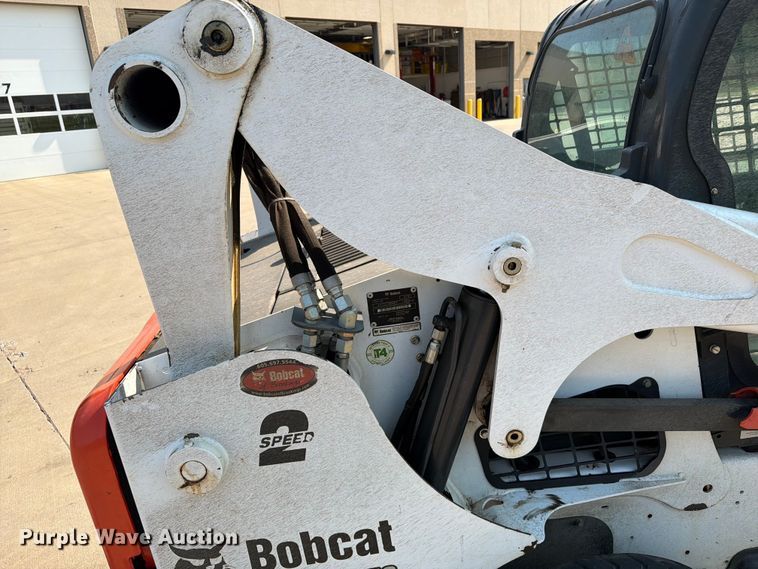 image for item ER1806 2014 Bobcat S750 skid steer loader