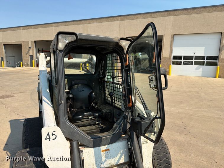 image for item ER1806 2014 Bobcat S750 skid steer loader