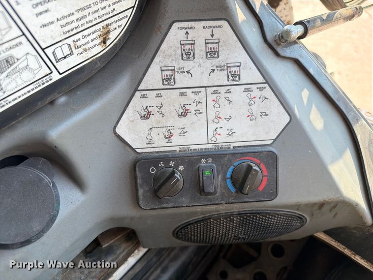 image for item ER1806 2014 Bobcat S750 skid steer loader