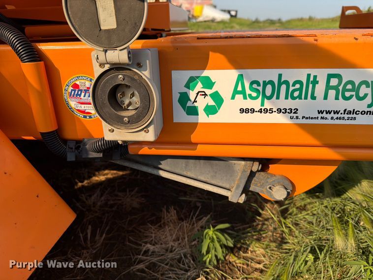 image for item ER1808 2015 Falcon asphalt recycler