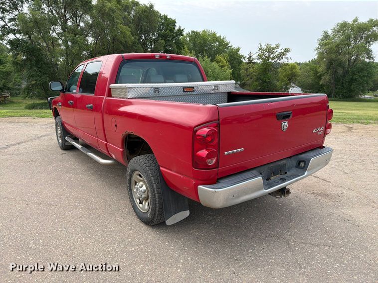 image for item ER1813 2007 Dodge Ram 2500 Crew Cab pickup truck