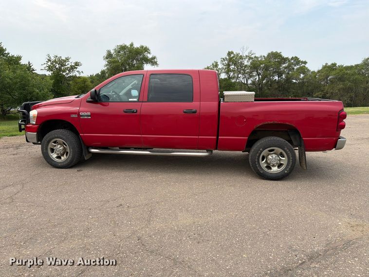 image for item ER1813 2007 Dodge Ram 2500 Crew Cab pickup truck