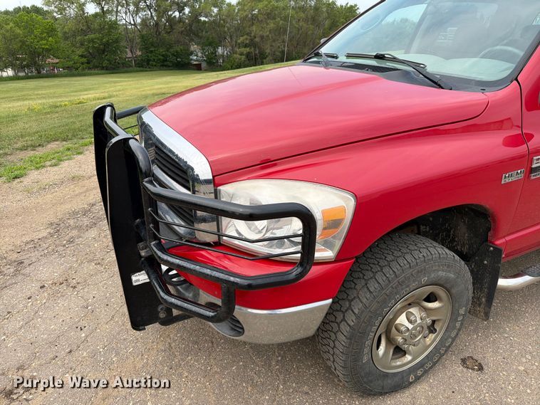 image for item ER1813 2007 Dodge Ram 2500 Crew Cab pickup truck
