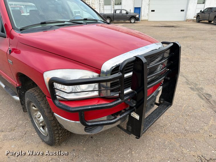 image for item ER1813 2007 Dodge Ram 2500 Crew Cab pickup truck