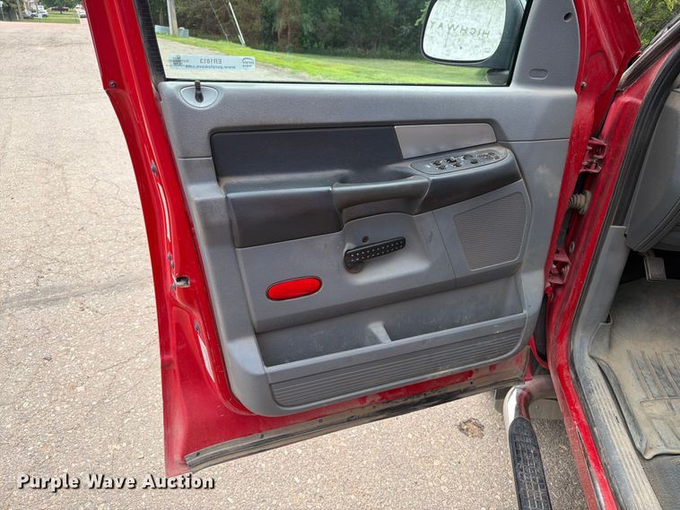 image for item ER1813 2007 Dodge Ram 2500 Crew Cab pickup truck