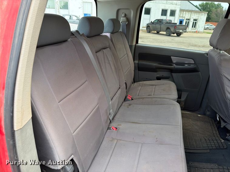 image for item ER1813 2007 Dodge Ram 2500 Crew Cab pickup truck