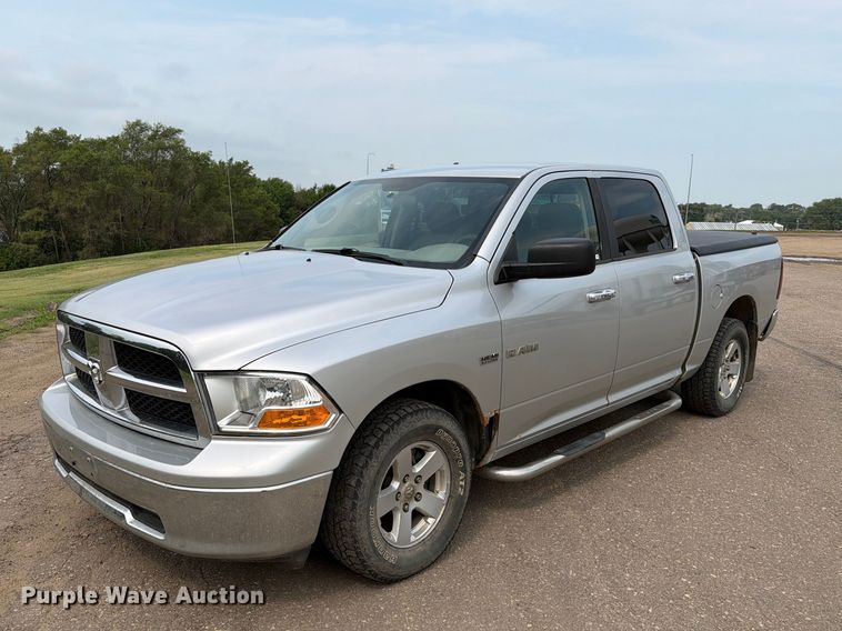 image for item ER1814 2010 Dodge Ram 1500 Ext. Cab pickup truck
