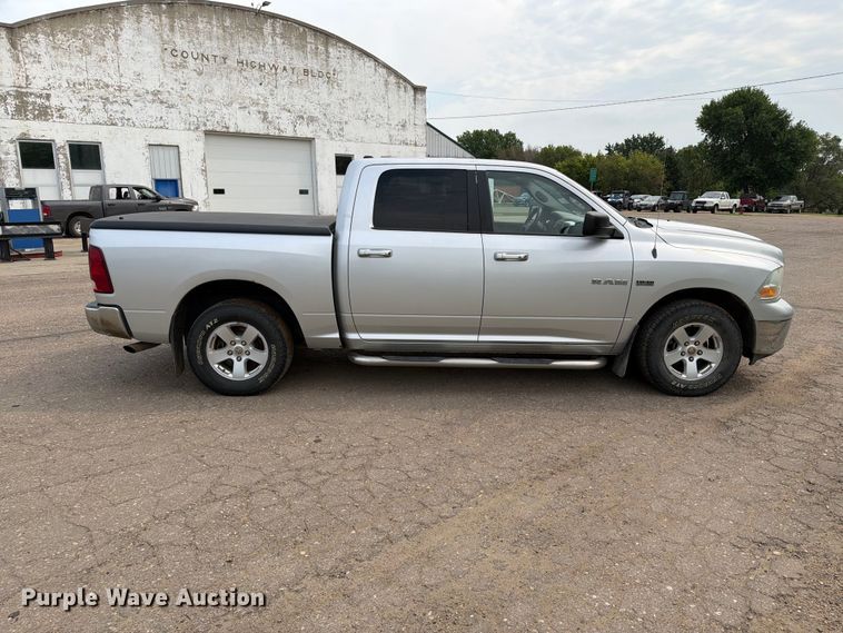image for item ER1814 2010 Dodge Ram 1500 Ext. Cab pickup truck