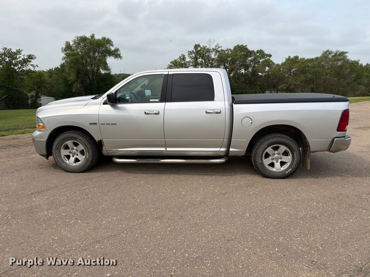 image for item ER1814 2010 Dodge Ram 1500 Ext. Cab pickup truck