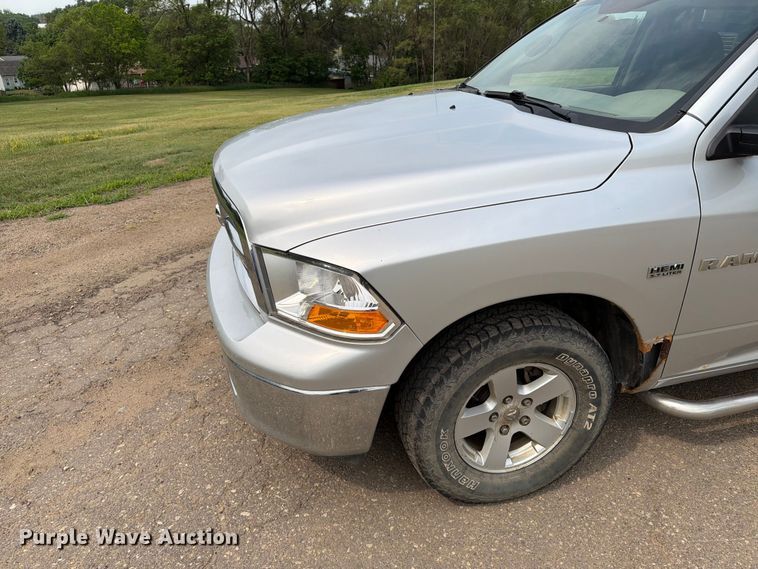 image for item ER1814 2010 Dodge Ram 1500 Ext. Cab pickup truck