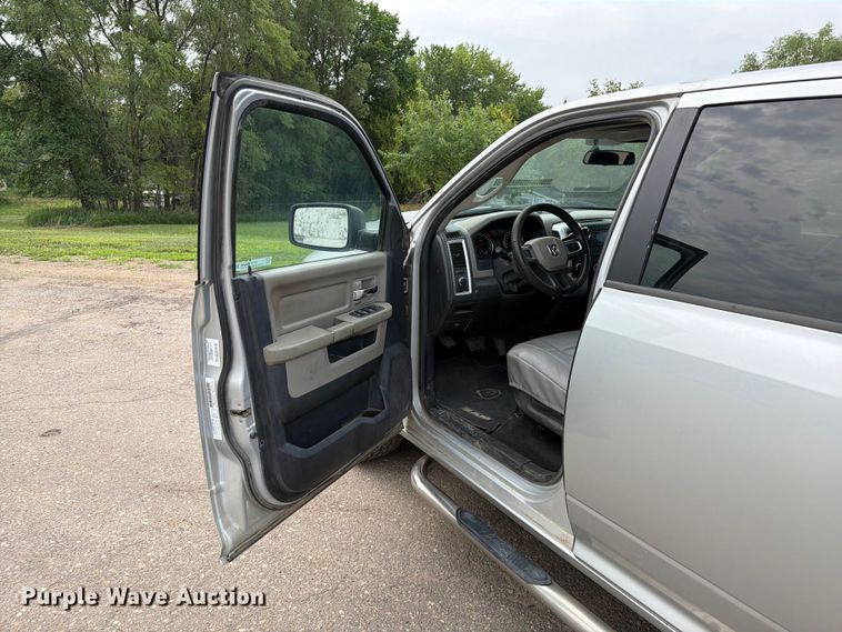 image for item ER1814 2010 Dodge Ram 1500 Ext. Cab pickup truck