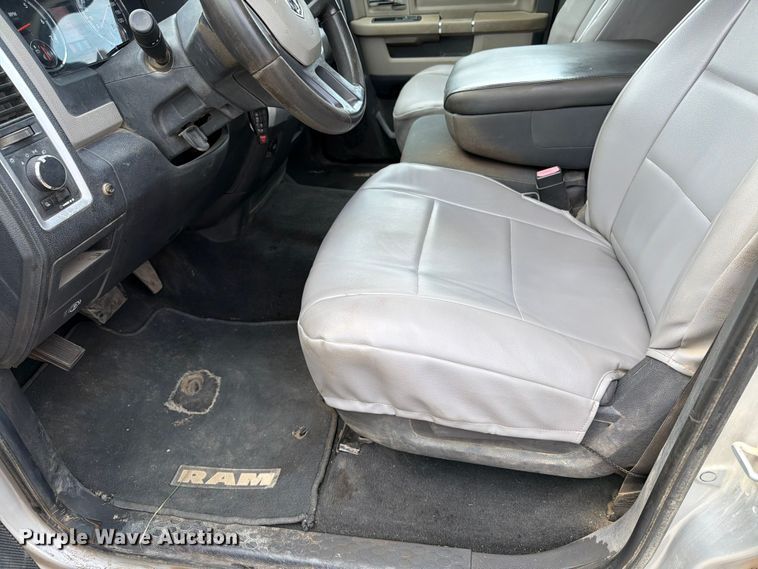 image for item ER1814 2010 Dodge Ram 1500 Ext. Cab pickup truck