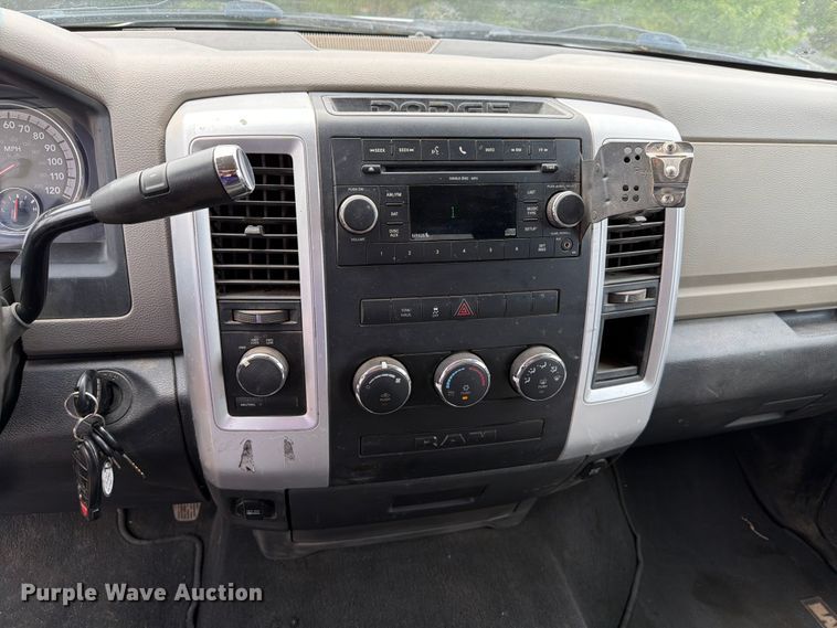 image for item ER1814 2010 Dodge Ram 1500 Ext. Cab pickup truck