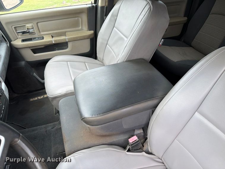image for item ER1814 2010 Dodge Ram 1500 Ext. Cab pickup truck