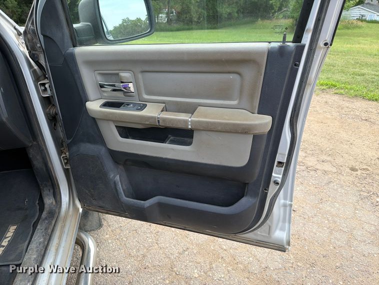 image for item ER1814 2010 Dodge Ram 1500 Ext. Cab pickup truck