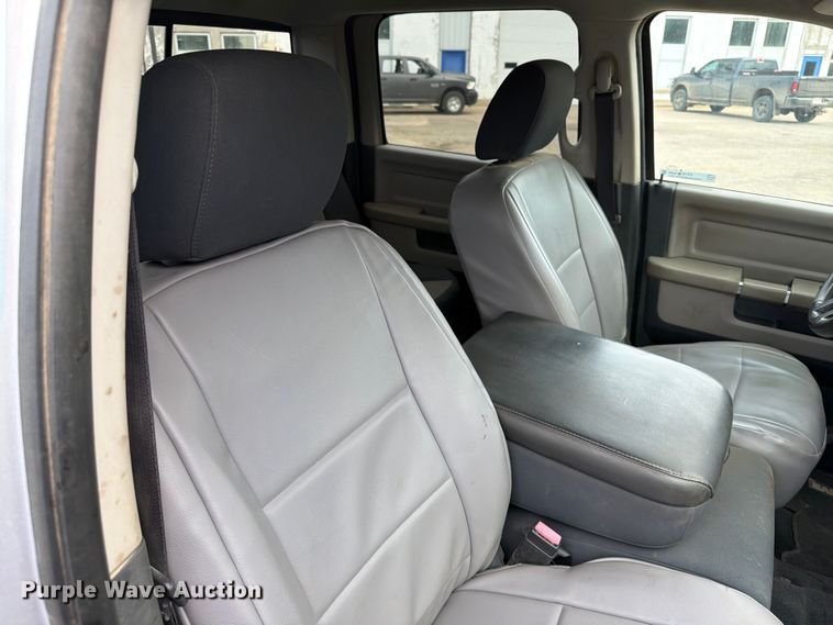 image for item ER1814 2010 Dodge Ram 1500 Ext. Cab pickup truck