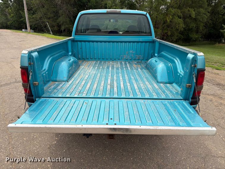 image for item ER1815 1996 Dodge Ram 1500 Ext. Cab pickup truck