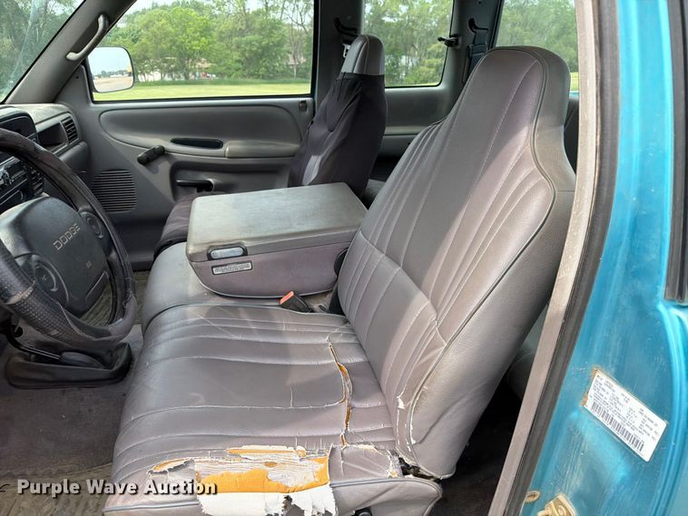 image for item ER1815 1996 Dodge Ram 1500 Ext. Cab pickup truck