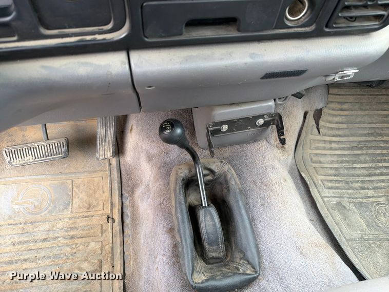image for item ER1815 1996 Dodge Ram 1500 Ext. Cab pickup truck