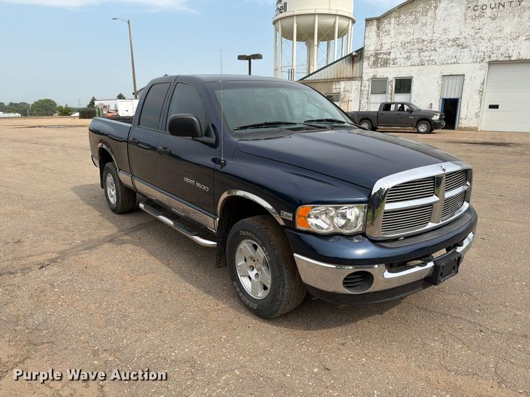 image for item ER1816 2005 Dodge Ram 1500 Ext. Cab pickup truck