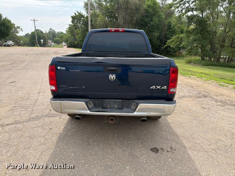 image for item ER1816 2005 Dodge Ram 1500 Ext. Cab pickup truck