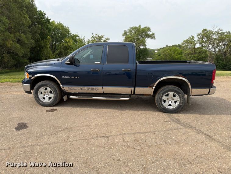 image for item ER1816 2005 Dodge Ram 1500 Ext. Cab pickup truck