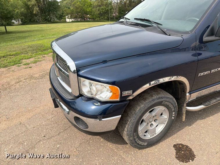 image for item ER1816 2005 Dodge Ram 1500 Ext. Cab pickup truck