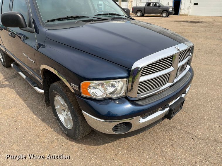 image for item ER1816 2005 Dodge Ram 1500 Ext. Cab pickup truck