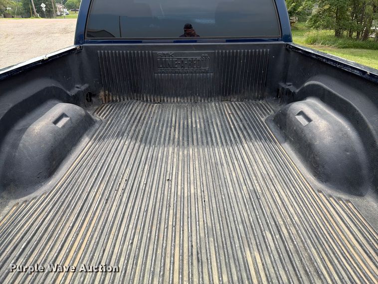 image for item ER1816 2005 Dodge Ram 1500 Ext. Cab pickup truck