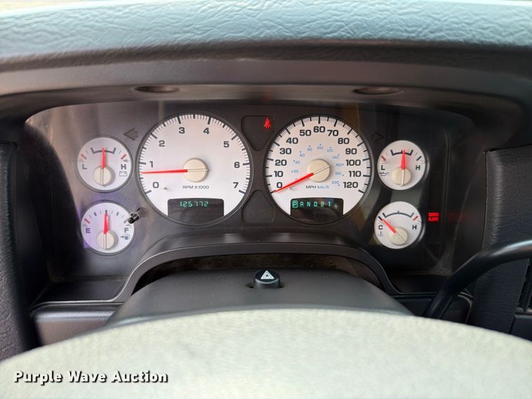 image for item ER1816 2005 Dodge Ram 1500 Ext. Cab pickup truck
