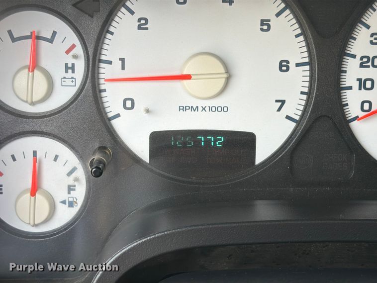 image for item ER1816 2005 Dodge Ram 1500 Ext. Cab pickup truck