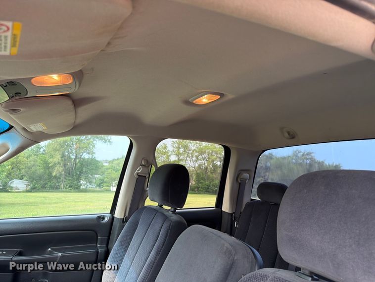 image for item ER1816 2005 Dodge Ram 1500 Ext. Cab pickup truck