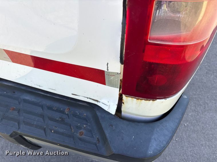 image for item ER3077 2008 Chevrolet Silverado 3500HD pickup truck