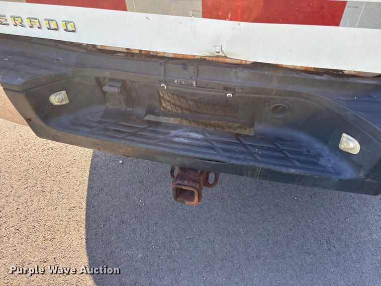 image for item ER3077 2008 Chevrolet Silverado 3500HD pickup truck