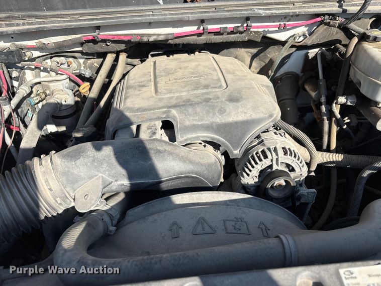 image for item ER3077 2008 Chevrolet Silverado 3500HD pickup truck
