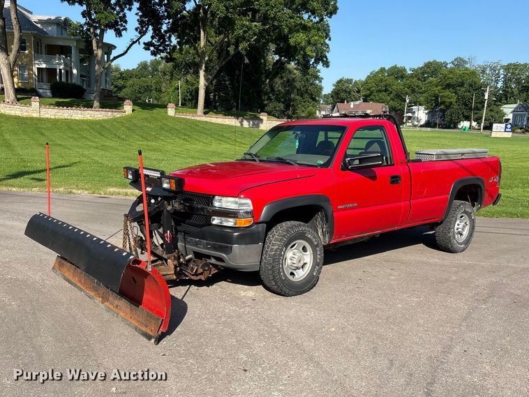 image for item ER3078 2002 Chevrolet Silverado 2500HD pickup truck