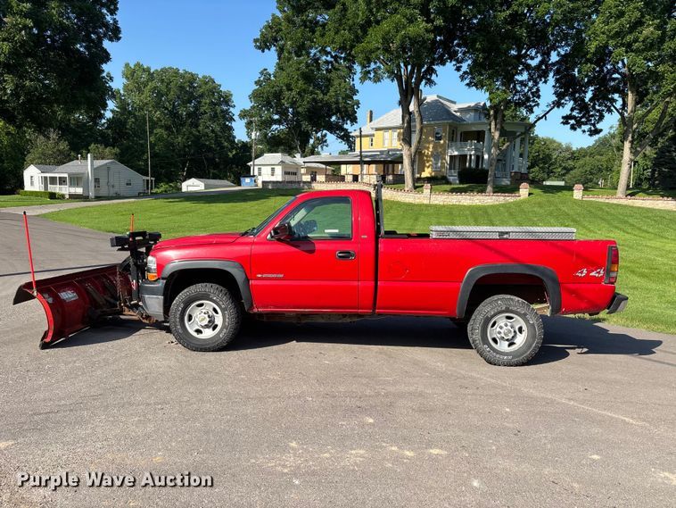 image for item ER3078 2002 Chevrolet Silverado 2500HD pickup truck