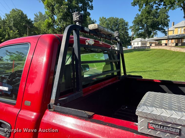 image for item ER3078 2002 Chevrolet Silverado 2500HD pickup truck