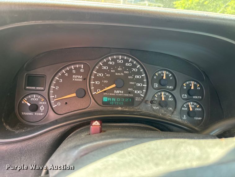 image for item ER3078 2002 Chevrolet Silverado 2500HD pickup truck