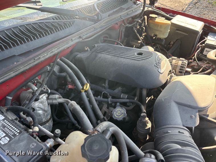 image for item ER3078 2002 Chevrolet Silverado 2500HD pickup truck