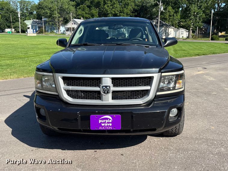 image for item ER3079 2011 Dodge Dakota Crew Cab pickup truck