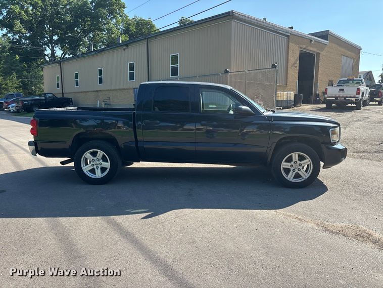 image for item ER3079 2011 Dodge Dakota Crew Cab pickup truck