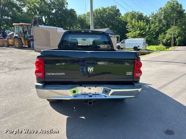 image for item ER3079 2011 Dodge Dakota Crew Cab pickup truck