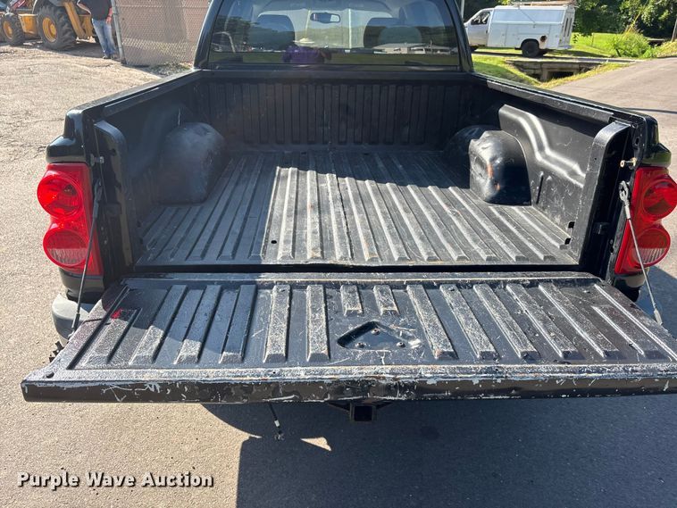 image for item ER3079 2011 Dodge Dakota Crew Cab pickup truck